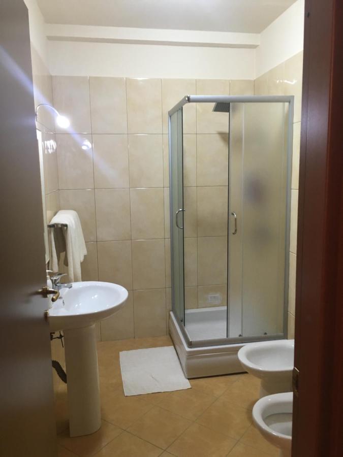 Matis Apartaments ติรานา ภายนอก รูปภาพ